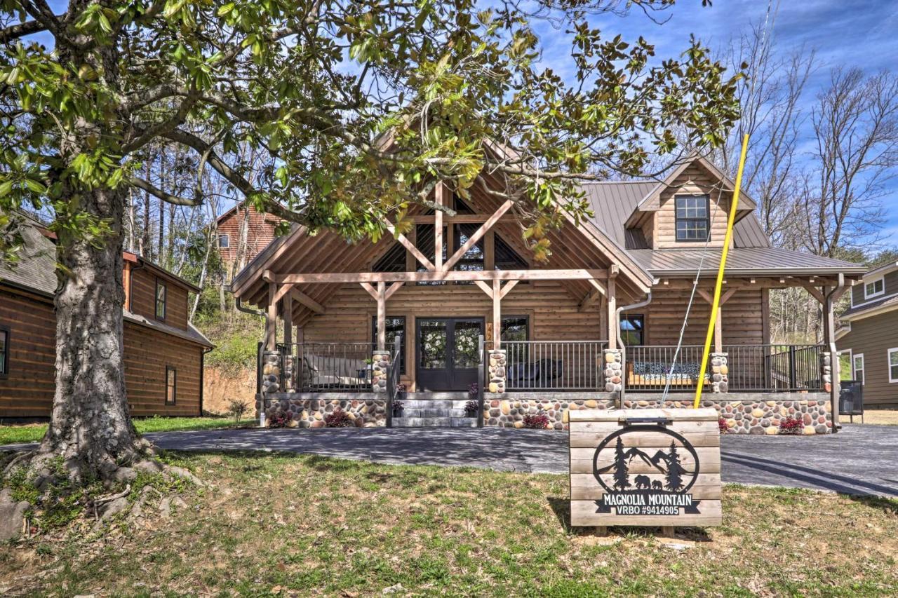 Riverfront Cabin With Hot Tub - 3 Miles To Dollywood Pigeon Forge Exterior foto