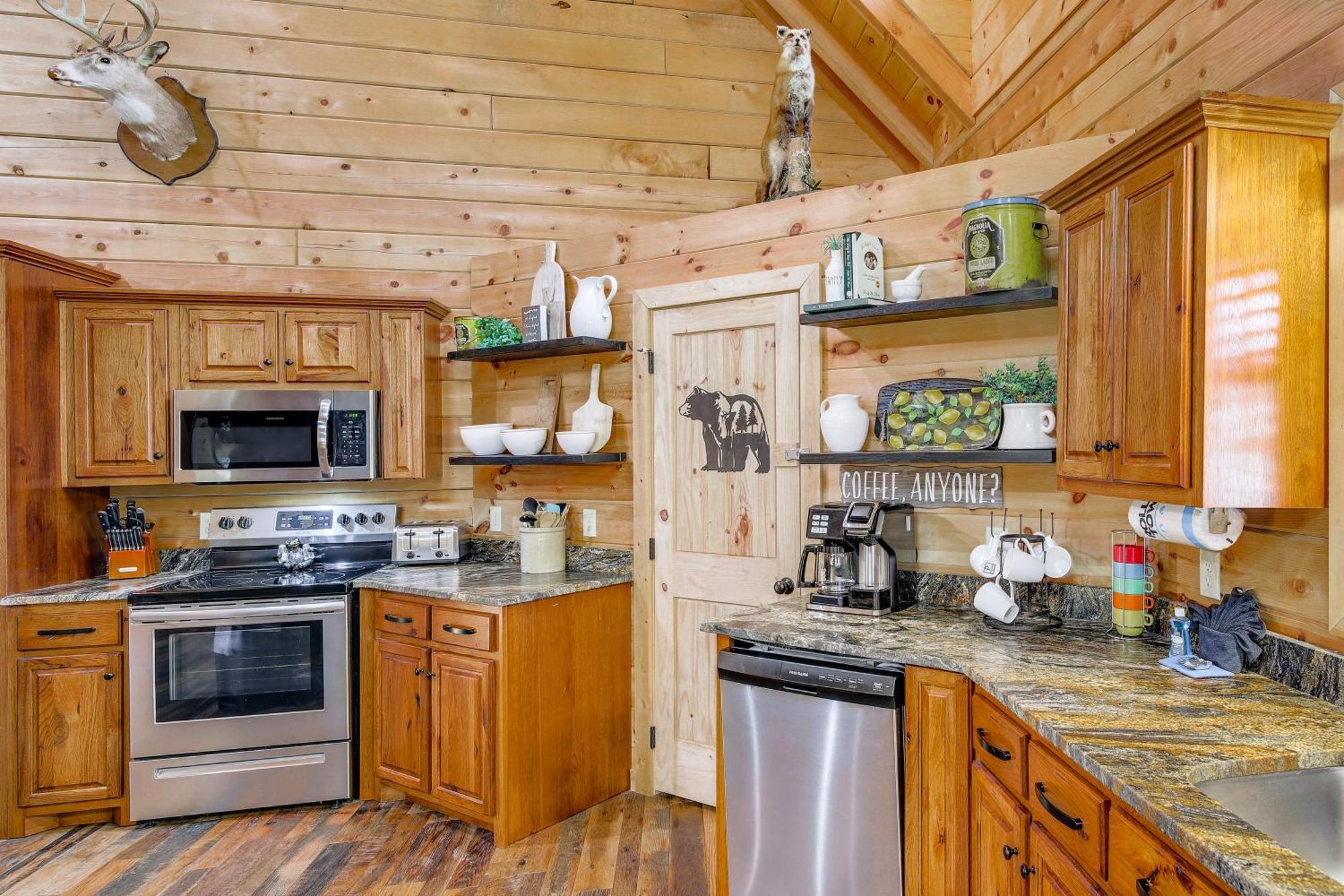 Riverfront Cabin With Hot Tub - 3 Miles To Dollywood Pigeon Forge Exterior foto